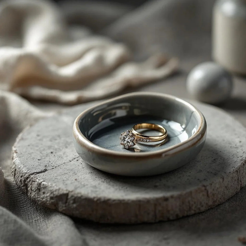 Stoneware Ring Catchall Dish